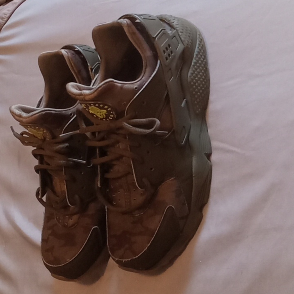 Nike Camo Air Huarache